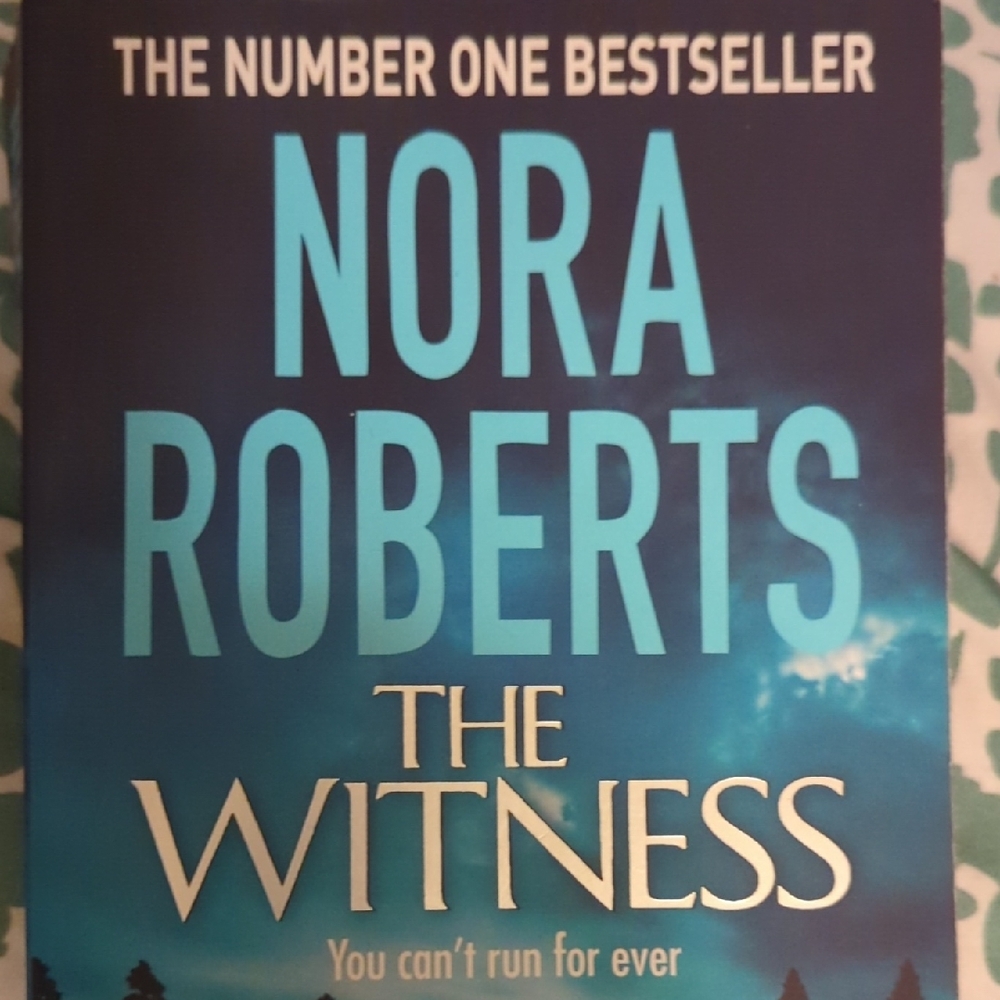 Nora Roberts 'The Witness' Book Cover